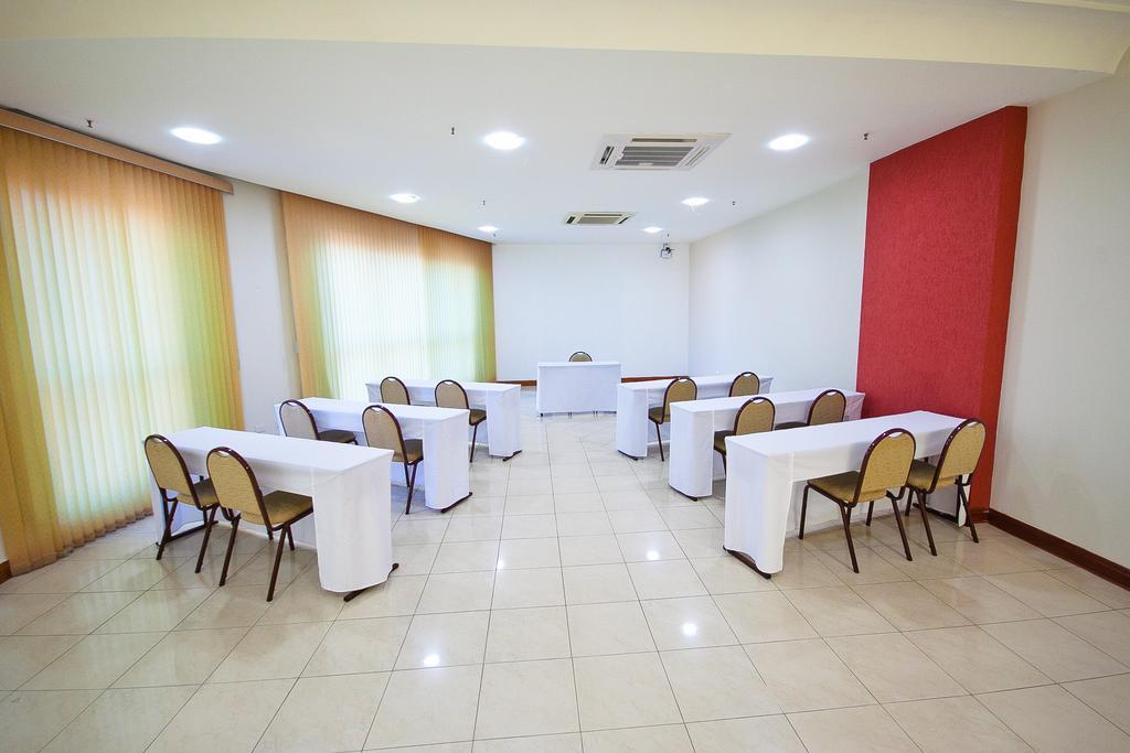 B&B Hotel Sao Jose Dos Campos Exterior photo
