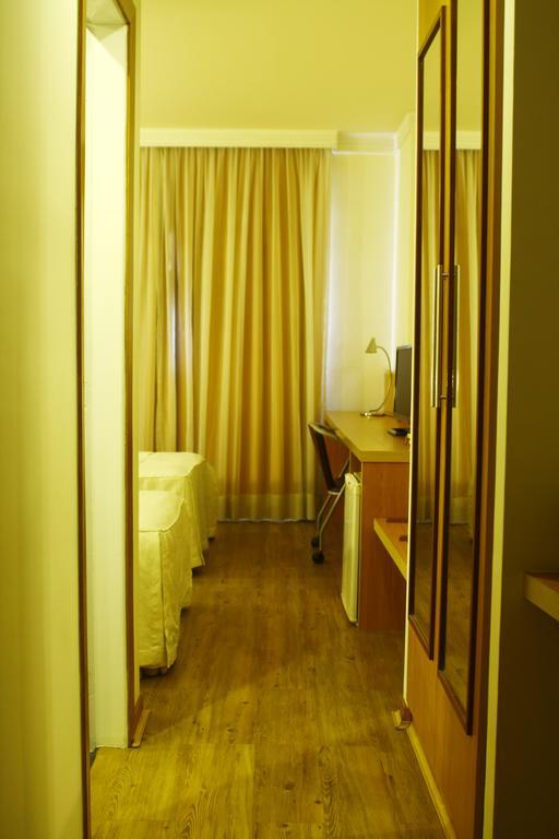 B&B Hotel Sao Jose Dos Campos Exterior photo
